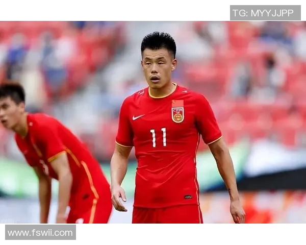 谭龙精彩破门助力球队获胜展现出色竞技状态与团队合作精神