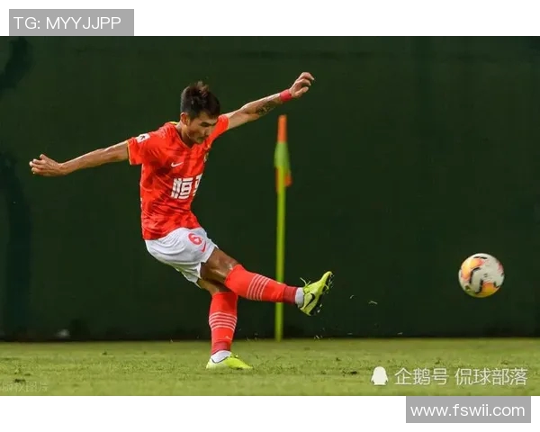 廖力生精彩远射破门助力球队逆转局势展现超凡射术